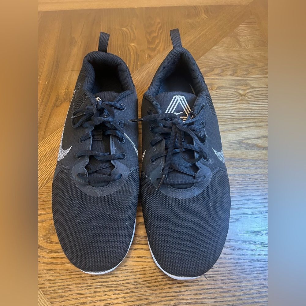 Nike Men's Black Sneakers